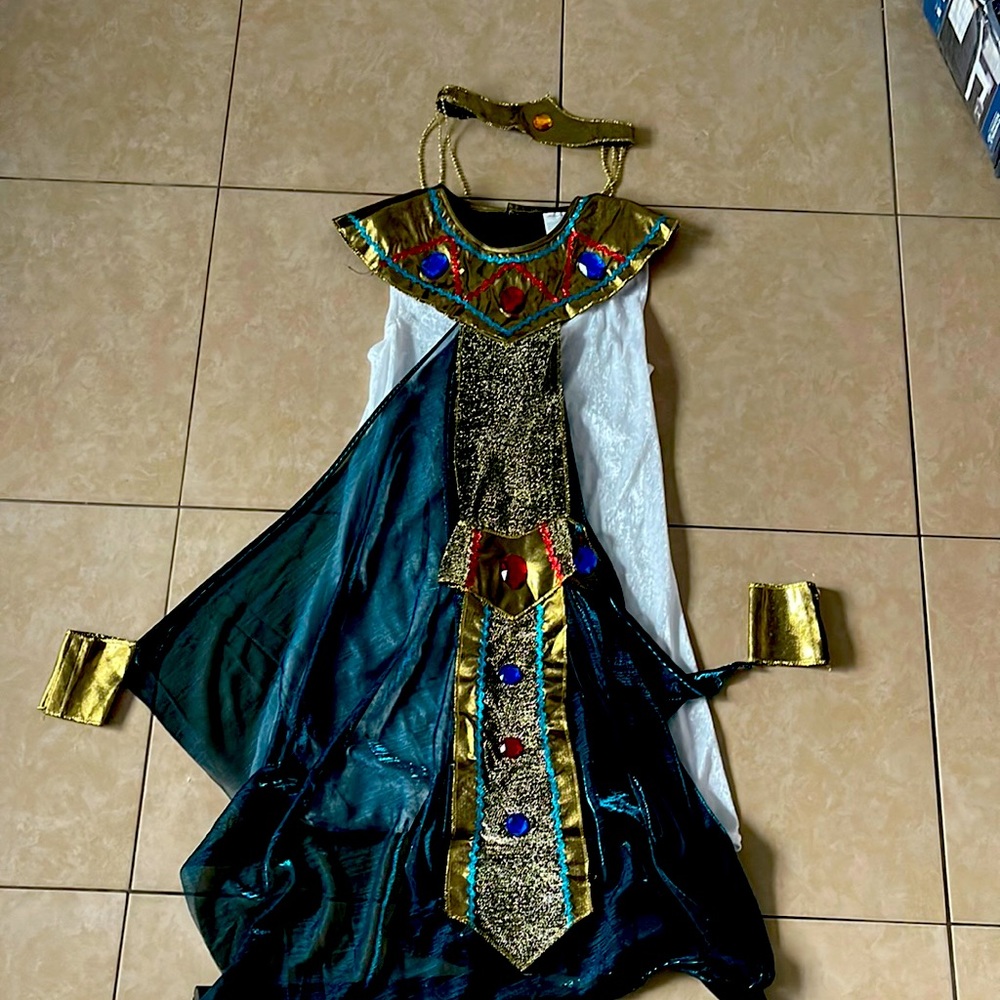 Egyptian costume